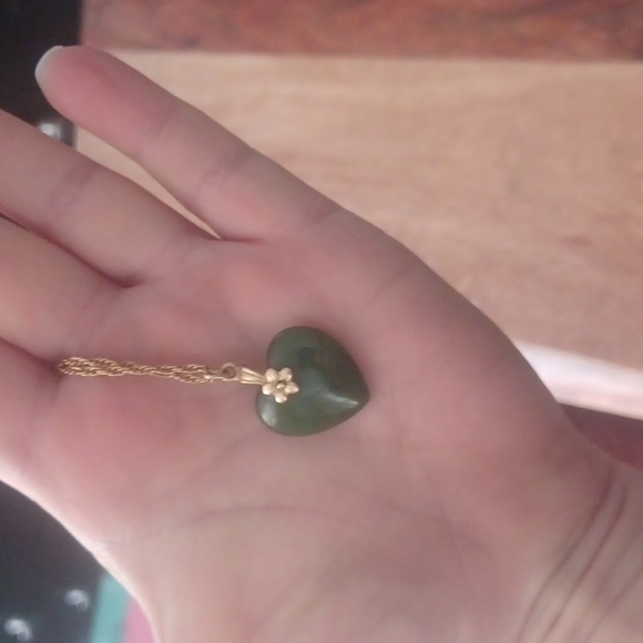 Genuine Jade Heart Necklace - Picture 4 of 4